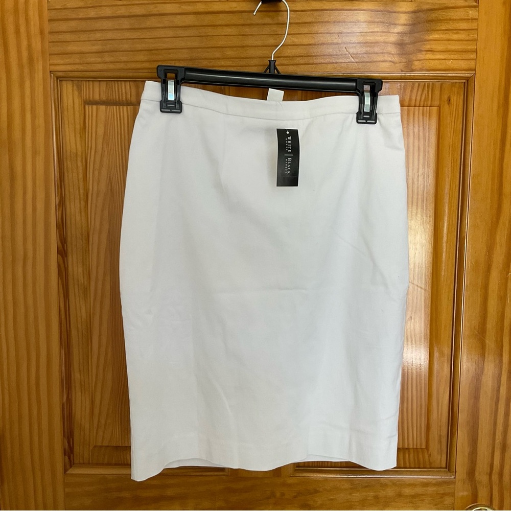 White House Black Market Classic White Skirt